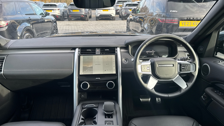 Land Rover Discovery 3.0 D300 Dynamic HSE 5dr Auto Diesel Station Wagon